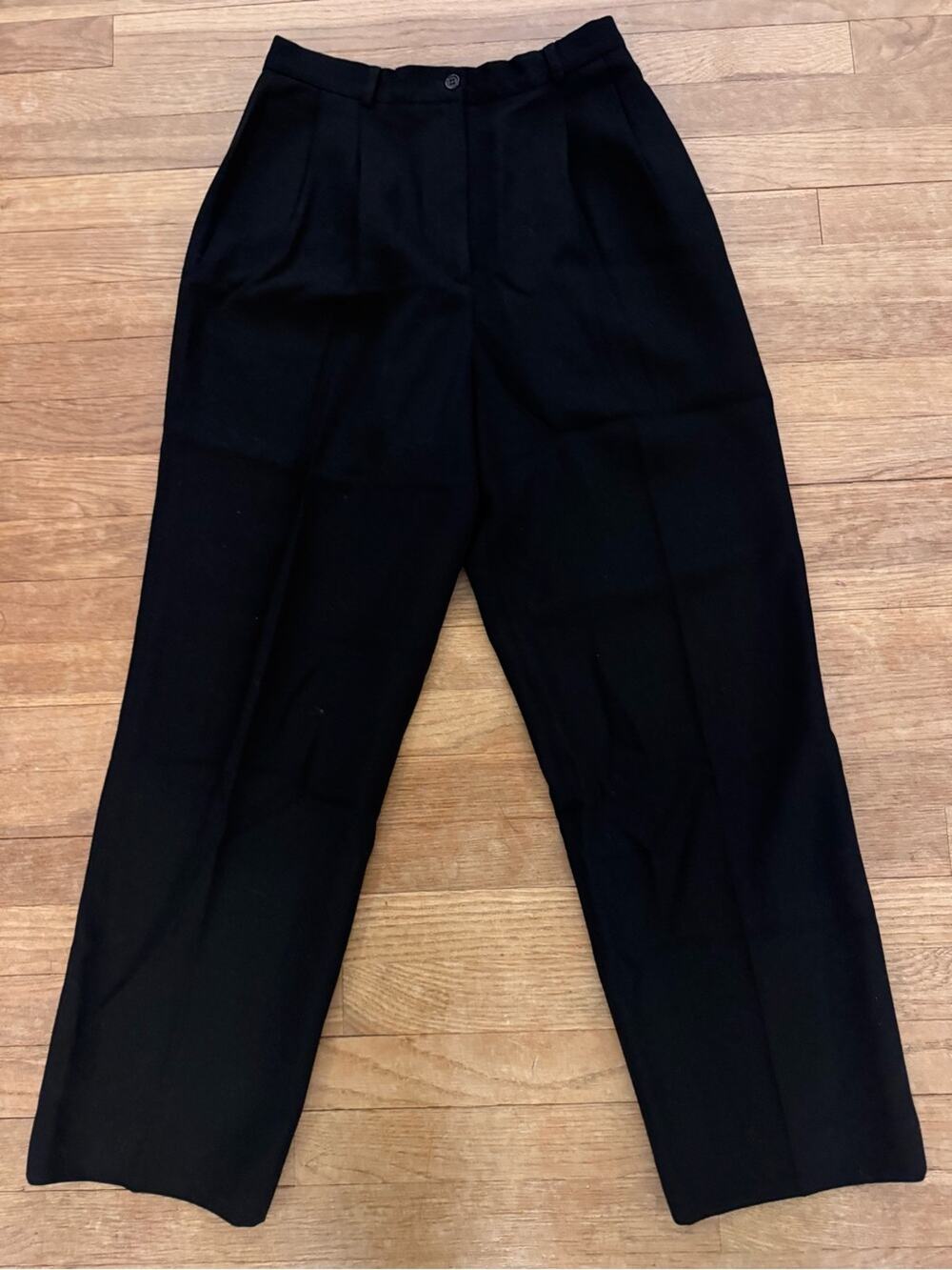 Anne Klein Women's Black 100% Wool Straight Leg Pleated Dress Pants  Size 10
 b5